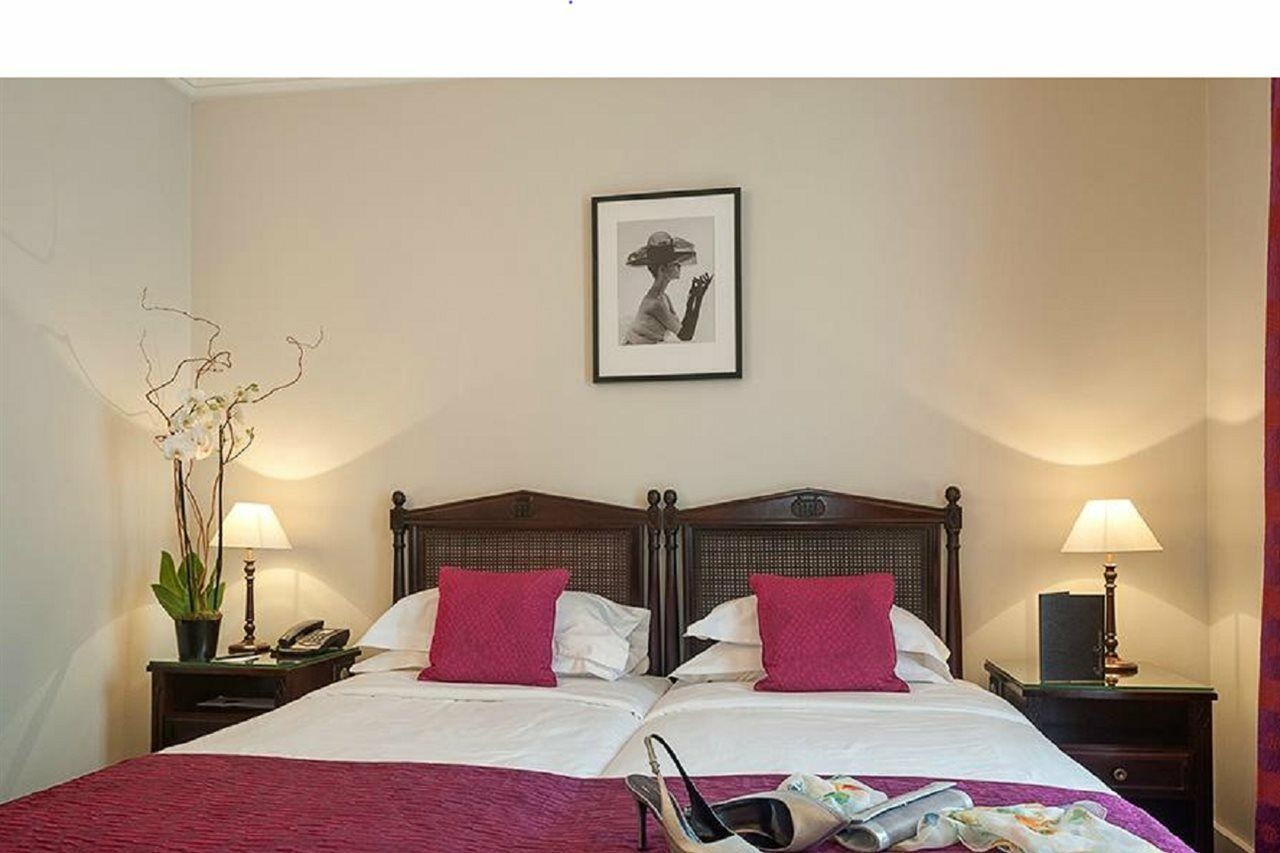 Hotel Royal Saint Honore Paris Louvre Bagian luar foto