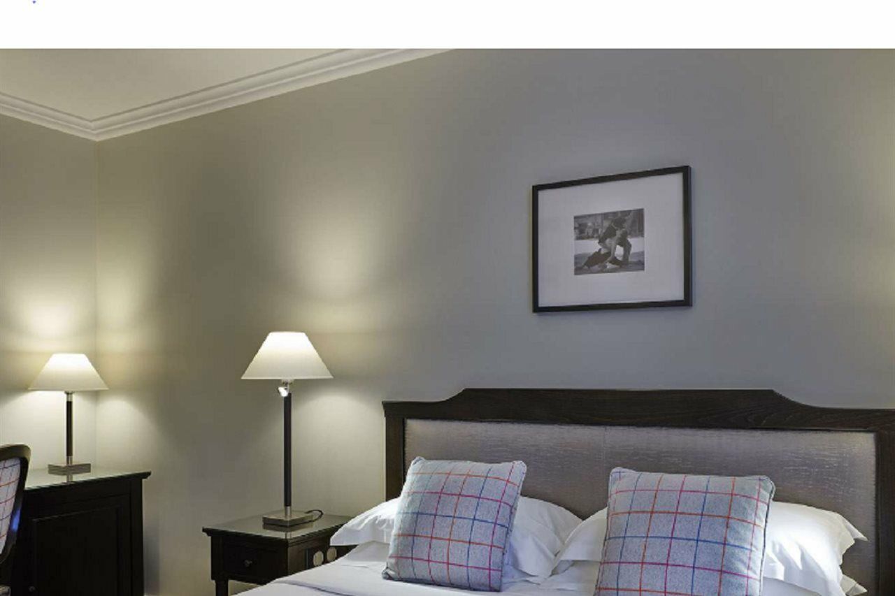 Hotel Royal Saint Honore Paris Louvre Bagian luar foto